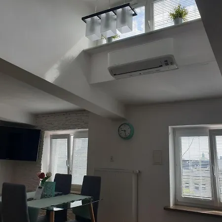 Marszalkowska Rm House * Varşova
