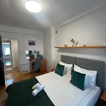 Marszalkowska Rm House * ורשה